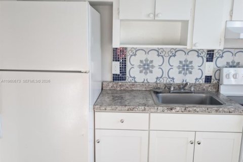 Appartement à louer à Miami, Floride: 2 chambres, 427.54 m2 № 2023498 - photo 5