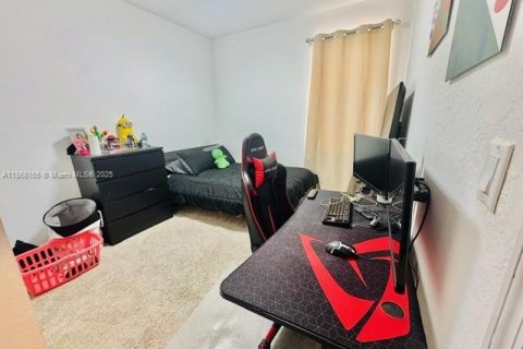 Casa en venta en Homestead, Florida, 4 dormitorios, 156.54 m2 № 1897536 - foto 20