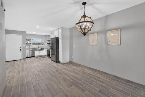 Condo in Apollo Beach, Florida, 2 bedrooms  № 2231002 - photo 18