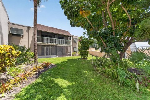 Condo in Apollo Beach, Florida, 2 bedrooms  № 2231002 - photo 30