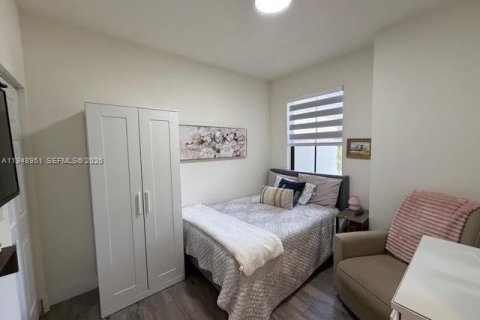 Снять в аренду таунхаус в Хайалиа, Флорида 4 спальни, 147.06м2, № 2004830 - фото 12