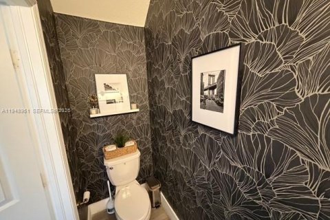 Снять в аренду таунхаус в Хайалиа, Флорида 4 спальни, 147.06м2, № 2004830 - фото 15