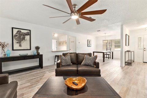 Casa en alquiler en Ocala, Florida, 3 dormitorios, 199.74 m2 № 216599 - foto 6