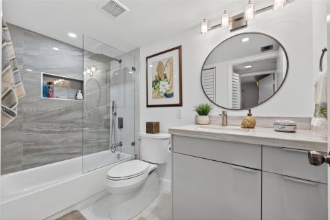 Купить кондоминиум в Коконат Крик, Флорида 2 спальни, 107.4м2, № 1964746 - фото 21