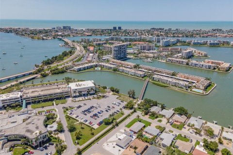 Casa en alquiler en South Pasadena, Florida, 3 dormitorios, 117.43 m2 № 996931 - foto 5
