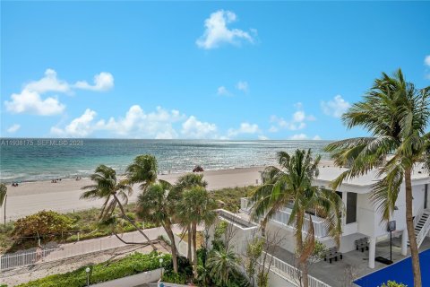 Copropriété à louer à Miami Beach, Floride: 3 chambres, 180.69 m2 № 1998137 - photo 28