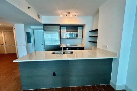 Copropriété à vendre à Miami, Floride: 2 chambres, 111.2 m2 № 2274076 - photo 4
