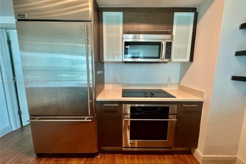 Copropriété à vendre à Miami, Floride: 2 chambres, 111.2 m2 № 2274076 - photo 6