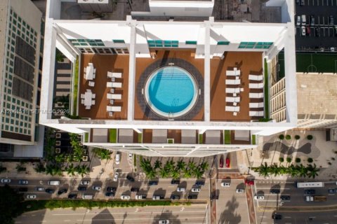Copropriété à vendre à Miami, Floride: 2 chambres, 111.2 m2 № 2274076 - photo 22