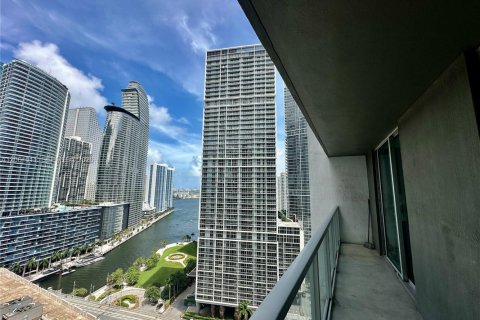Copropriété à vendre à Miami, Floride: 2 chambres, 111.2 m2 № 2274076 - photo 3