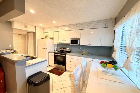Купить кондоминиум в Тамарак, Флорида 3 комнаты, 87.33м2, № 2250661 - фото 5
