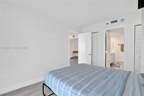 Copropriété à vendre à Hollywood, Floride: 2 chambres, 110.55 m2 № 2045452 - photo 26