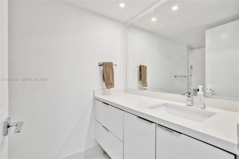 Copropriété à vendre à Hollywood, Floride: 2 chambres, 110.55 m2 № 2045452 - photo 23