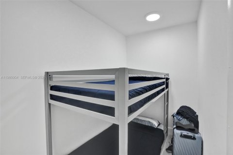 Copropriété à vendre à Hollywood, Floride: 2 chambres, 110.55 m2 № 2045452 - photo 29