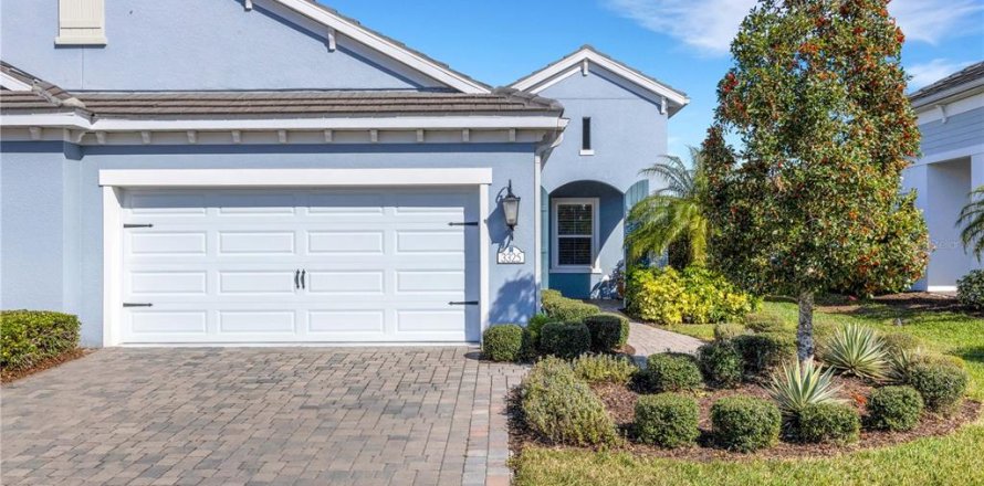 House in Bradenton, Florida 2 bedrooms, 150.22 sq.m. № 1718648