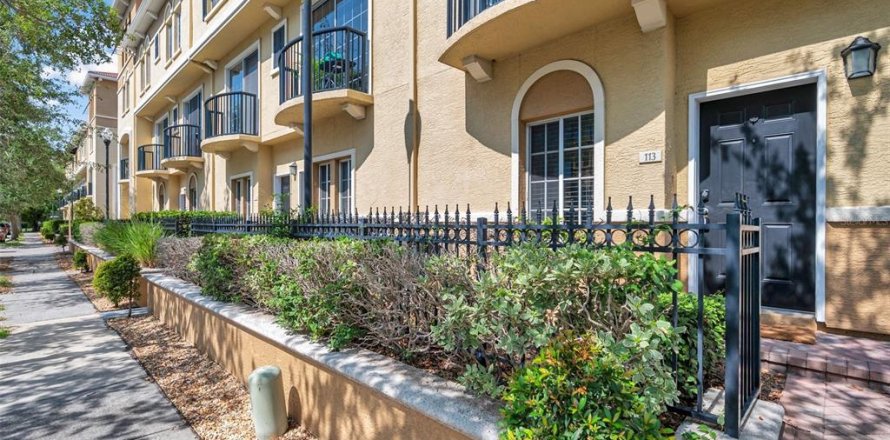 Condominio en Tampa, Florida, 2 dormitorios № 1772905