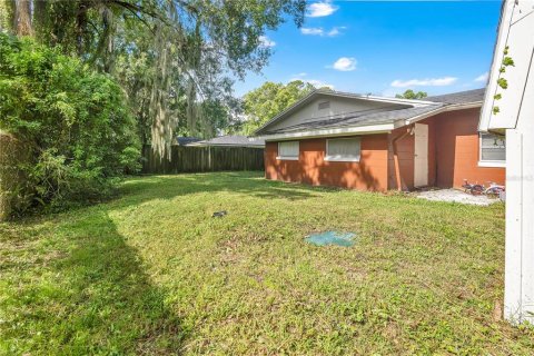 House in Apopka, Florida 4 bedrooms, 214.98 sq.m. № 1834726 - photo 24