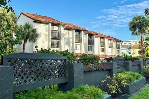 Adosado en alquiler en Sarasota, Florida, 2 dormitorios, 134.34 m2 № 1508862 - foto 6