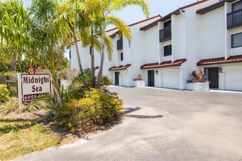 Adosado en alquiler en Sarasota, Florida, 2 dormitorios, 134.34 m2 № 1508862 - foto 3
