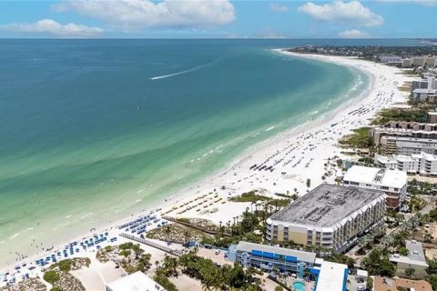 Adosado en alquiler en Sarasota, Florida, 2 dormitorios, 134.34 m2 № 1508862 - foto 25