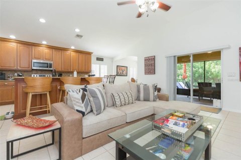 Casa en venta en Saint Petersburg, Florida, 3 dormitorios, 189.24 m2 № 1856678 - foto 19