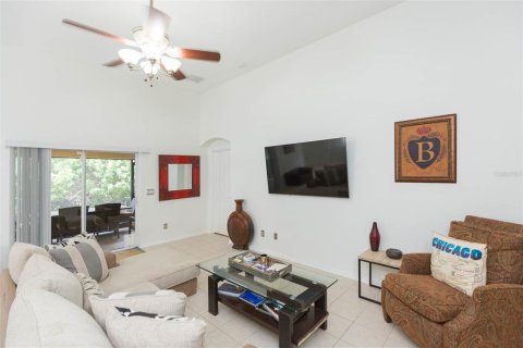Casa en venta en Saint Petersburg, Florida, 3 dormitorios, 189.24 m2 № 1856678 - foto 16