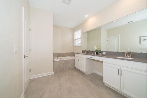 House in STOREY LAKE in Kissimmee, Florida 5 bedrooms, 305.83 sq.m. № 1259717 - photo 23