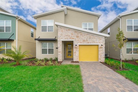 House in STOREY LAKE in Kissimmee, Florida 5 bedrooms, 305.83 sq.m. № 1259717 - photo 1