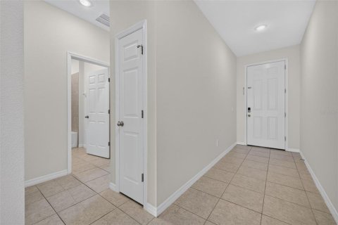 Casa en venta en Haines City, Florida, 3 dormitorios, 142.23 m2 № 2157277 - foto 6