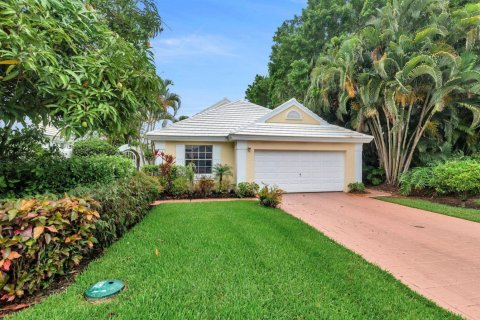 Casa en West Palm Beach, Florida 3 dormitorios, 136.66 m2 № 2087728