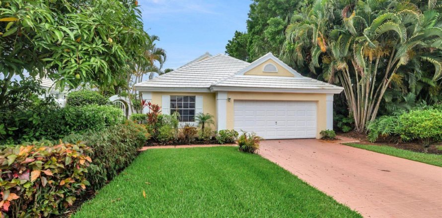 Casa en West Palm Beach, Florida 3 dormitorios, 136.66 m2 № 2087728