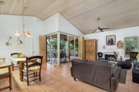 Casa en alquiler en West Palm Beach, Florida, 3 dormitorios, 136.66 m2 № 2087728 - foto 2
