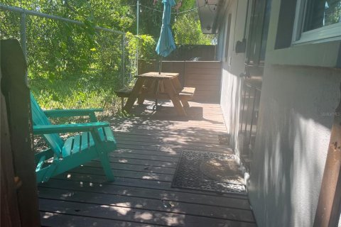 Commercial property in Largo, Florida 5 bedrooms, 218.69 sq.m. № 2416922 - photo 21