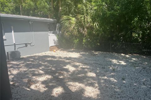 Commercial property in Largo, Florida 5 bedrooms, 218.69 sq.m. № 2416922 - photo 19
