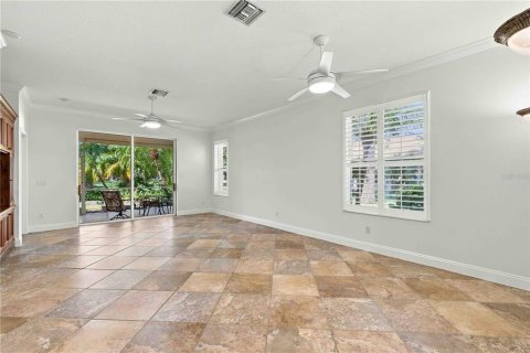 Villa ou maison à vendre à Sarasota, Floride: 2 chambres, 146.41 m2 № 2431099 - photo 4