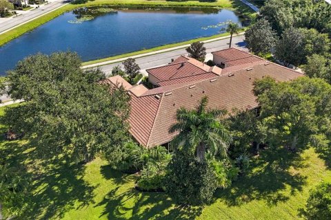Villa ou maison à vendre à Sarasota, Floride: 2 chambres, 146.41 m2 № 2431099 - photo 26
