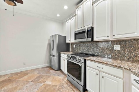 Villa ou maison à vendre à Sarasota, Floride: 2 chambres, 146.41 m2 № 2431099 - photo 11