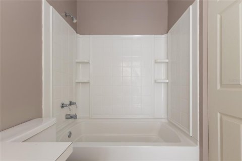 Condo in Gainesville, Florida, 2 bedrooms  № 2096450 - photo 28