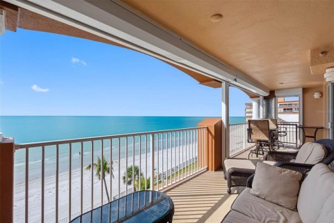 Condo in Redington Beach, Florida, 3 bedrooms  № 2212471 - photo 26