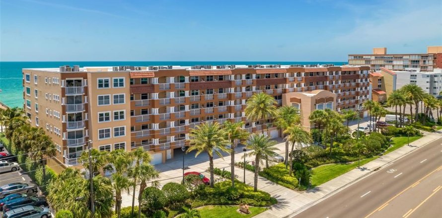 Condo in Redington Beach, Florida, 3 bedrooms  № 2212471