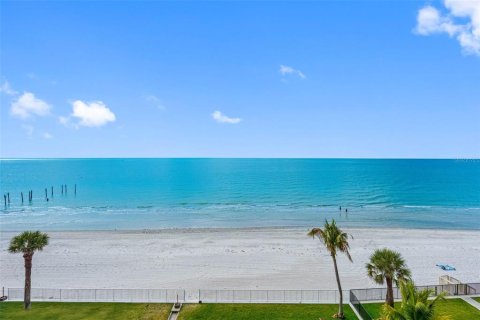 Condo in Redington Beach, Florida, 3 bedrooms  № 2212471 - photo 29