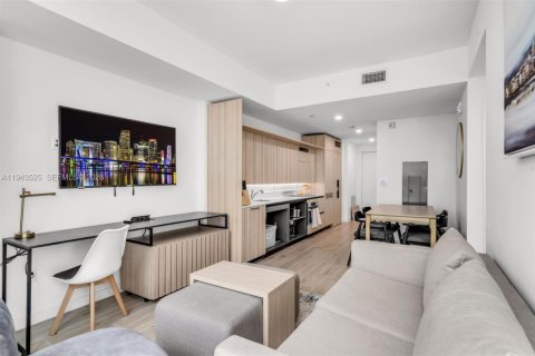 Condominio en alquiler en Miami, Florida, 2 dormitorios № 2059944 - foto 4