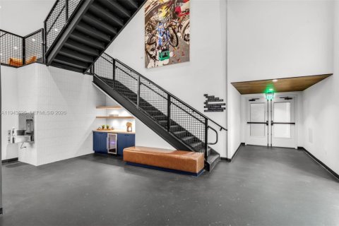 Condominio en alquiler en Miami, Florida, 2 dormitorios № 2059944 - foto 14