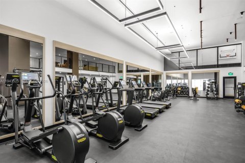 Condominio en alquiler en Miami, Florida, 2 dormitorios № 2059944 - foto 15