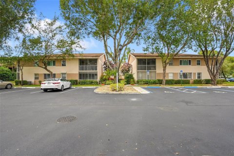 Copropriété à vendre à Fort Lauderdale, Floride: 2 chambres, 140.56 m2 № 2084385 - photo 2
