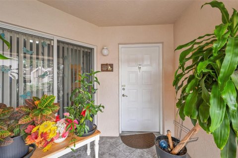 Copropriété à vendre à Fort Lauderdale, Floride: 2 chambres, 140.56 m2 № 2084385 - photo 5