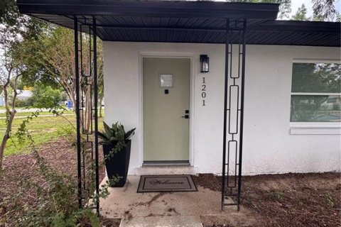 Villa ou maison à louer à Tavares, Floride: 3 chambres, 120.31 m2 № 2413868 - photo 5