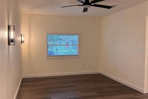 Villa ou maison à louer à Tavares, Floride: 3 chambres, 120.31 m2 № 2413868 - photo 20