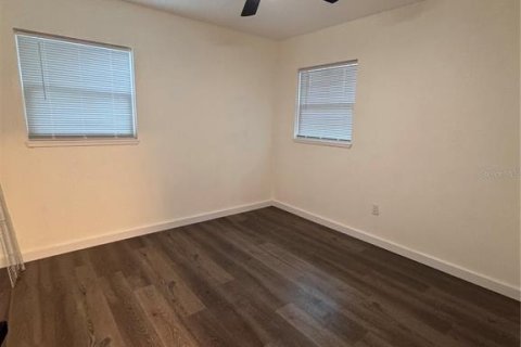 Villa ou maison à louer à Tavares, Floride: 3 chambres, 120.31 m2 № 2413868 - photo 16