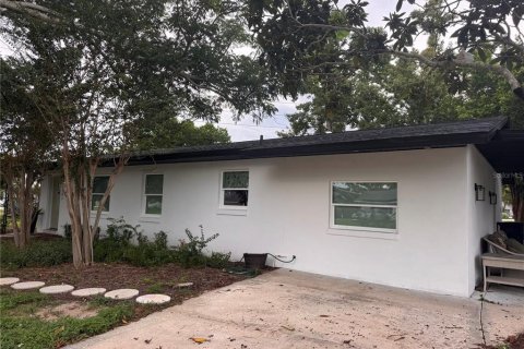 Villa ou maison à louer à Tavares, Floride: 3 chambres, 120.31 m2 № 2413868 - photo 4
